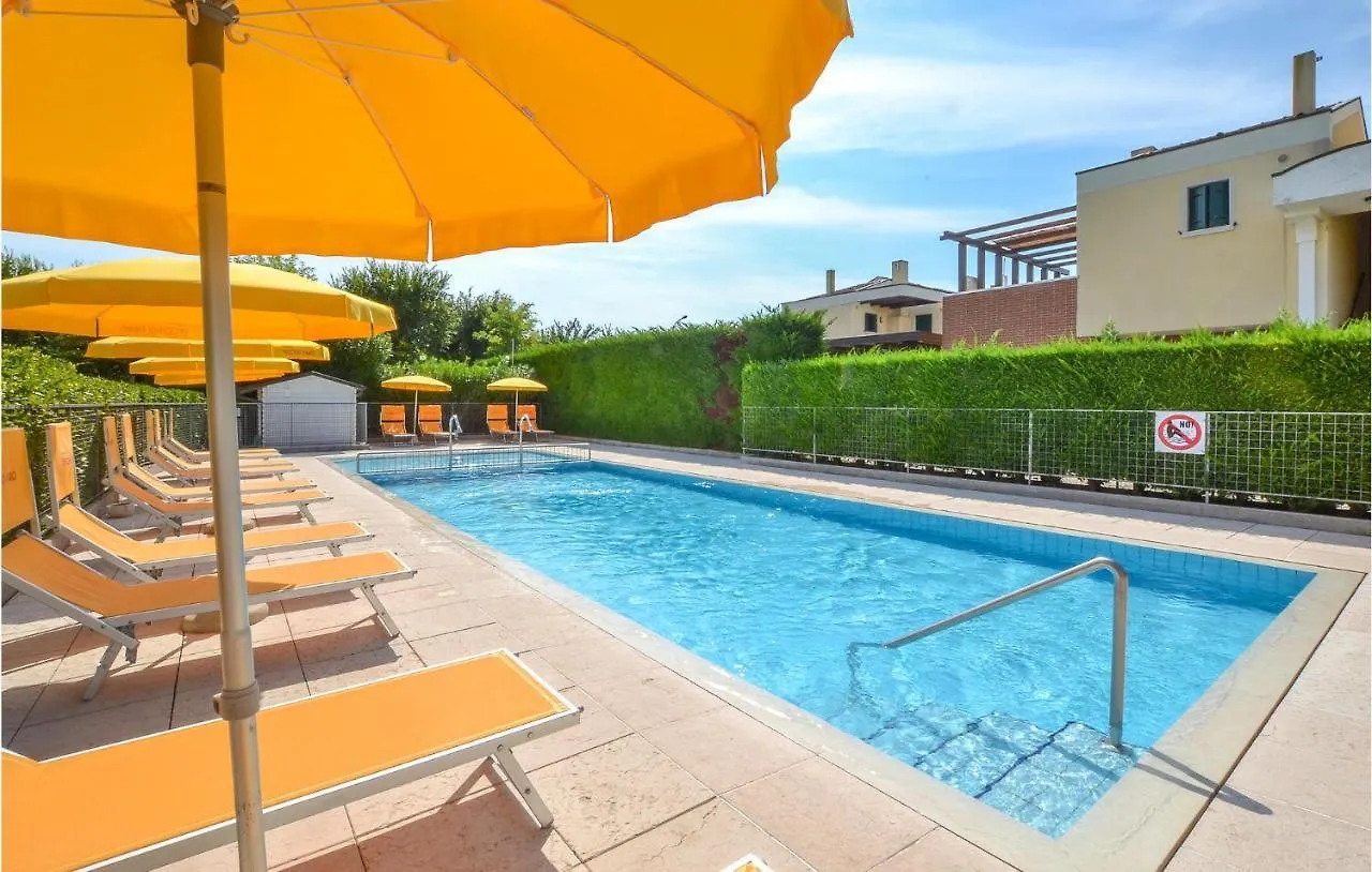 Beautiful Apartment In Cavallino-Treporti Italy